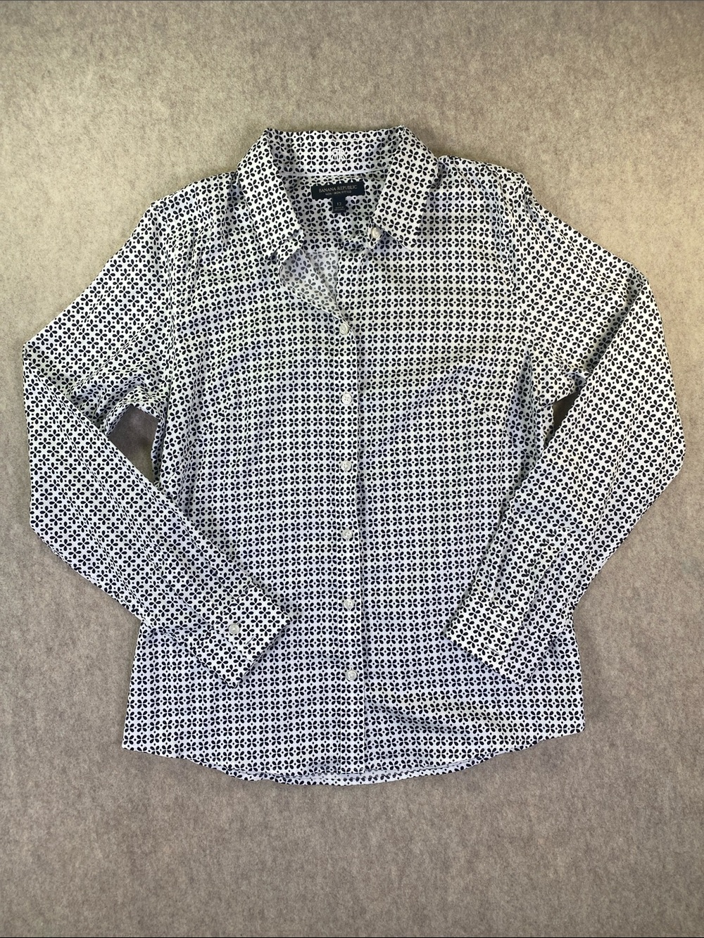 Banana Republic‎ Non-Iron Fitted Button Front Shirt White Black Print Size 12